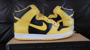goldenrod nike dunk high
