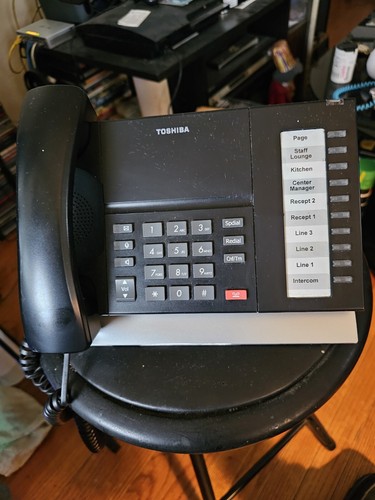 Digital Telephone System complete with 14 Phones, and Music on Hold - Picture 5 of 12