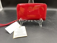 New Adrienne Vittadini Studio Phone Charging Wallet RED PATENT Zip Around