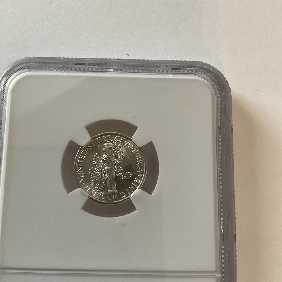 NGC. Moneda de diez centavos Mercury 1944 D 10c MS 67+ FB Foto 4 de 4