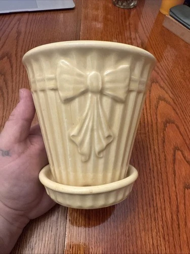 #2  Vtg SHAWNEE POTTERY Ribbed Flower Pot Bow Saucer 5.5” Planter Yellow 1940s