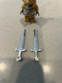 LEGO Gold Knight Minifigure Castle Fantasy Era 7079