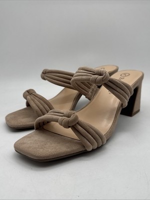 Bella Vita 51-3867 Women s Block Heel Sandals Danville Almond Suede Size 8.5M