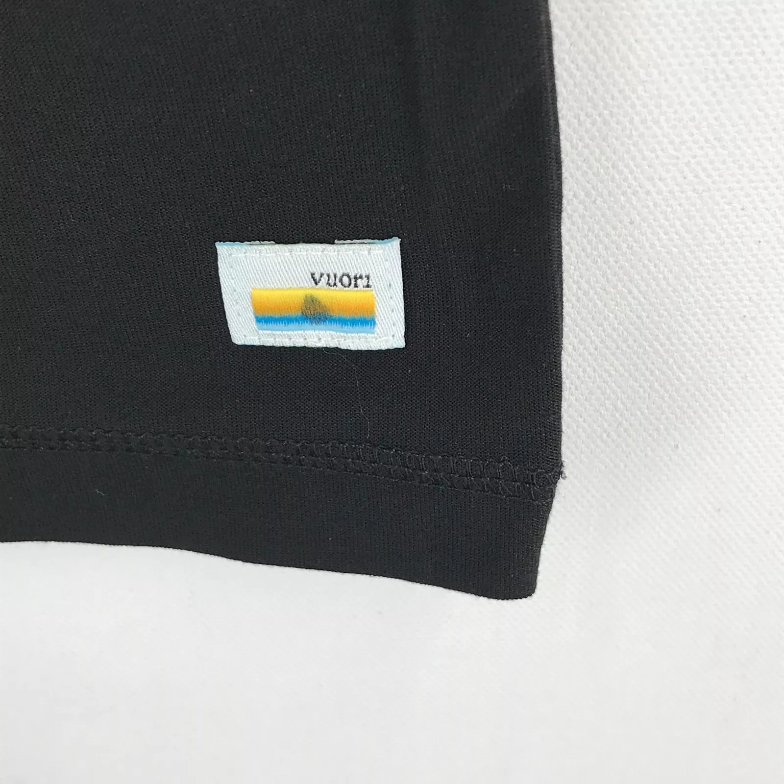 vuori strato crew short sleeve active shirt
