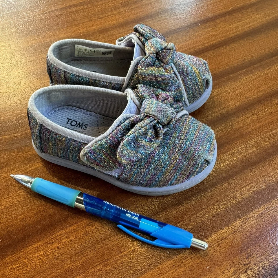 女宝宝汤姆鞋 Alpargata 闪耀 5 码 — 第 3/4 张图片