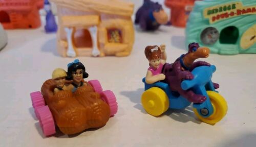 Vintage Flintstones Lot Dino Dinosaur McDonald's Toys Mini Play Set Vehicles - Picture 2 of 14