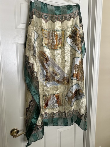 Pre-owned Italy Souvenir Green Gold Beige Scarf (Italian Landmarks-38” Square)