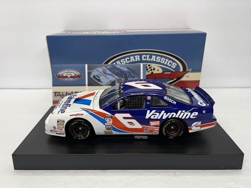 MARK MARTIN 1997 ACTION #6 TALLADEGA RACE WIN VALVOLINE FORD - Picture 2 of 3