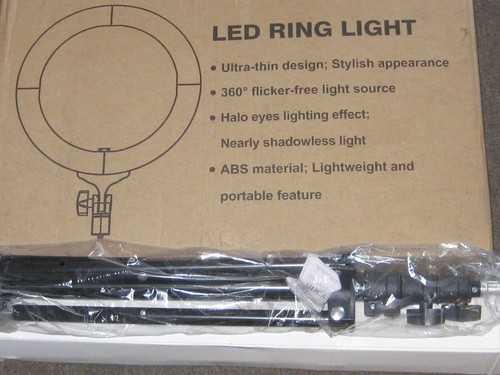 Zomei 14" Dimmable Ring Light for Video & Photography Lighting includes Stand - Picture 4 of 4