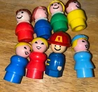 vintage fisher price little people 8 pieces