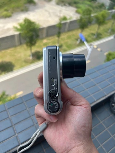 Sony Cyber-shot DSC-H70 16.1MP 10x Optical Zoom Digital Camera - Silver - Picture 10 of 12