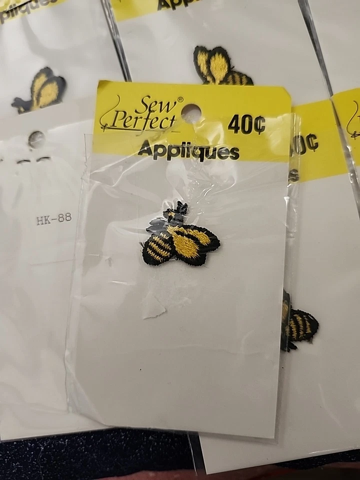 Huge LOT 31 Embroidered Honey Bees Applique Black Yellow  Vintage Sew On 1"  - Image 3 of 4