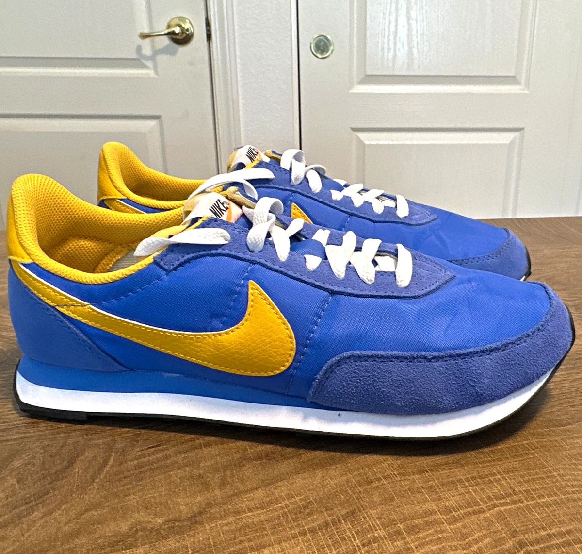 新品・未使用NIKE WAFFLE TRAINER 2 SP sacai Nike Waffle Trainer 2 Medium Blue University Gold for Sale