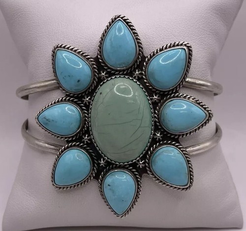 Native American MLB Sleeping Beauty Turquoise Flower Cuff Bracelet (38.4g) - Picture 1 of 7