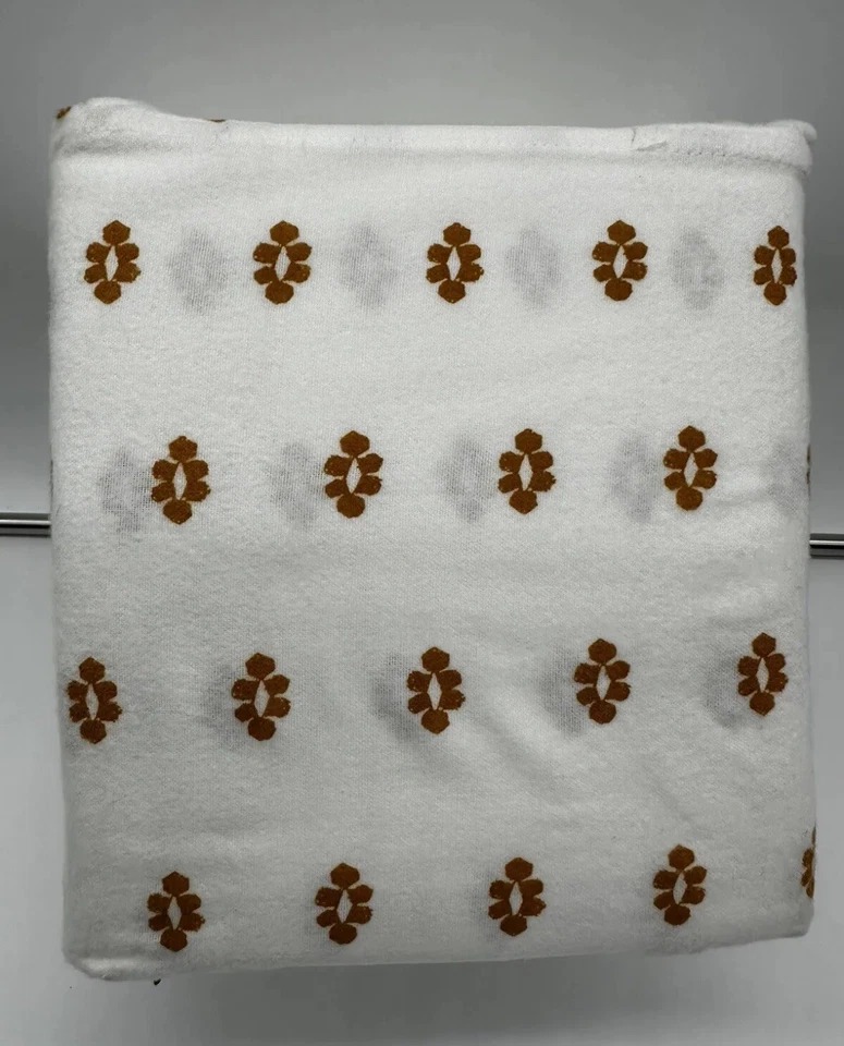 Full Sheet Set-Flannel-Gold Block/Flower Design - Image 3 of 4