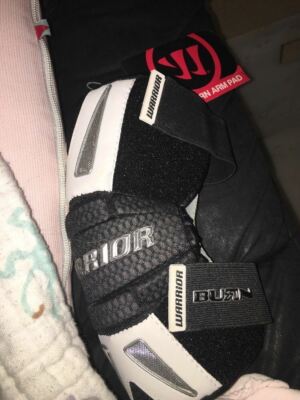 Warrior Burn Arm Pad Lacrosse protective Size M BAP13-M (G)-Brand New-SHIP 24 HR