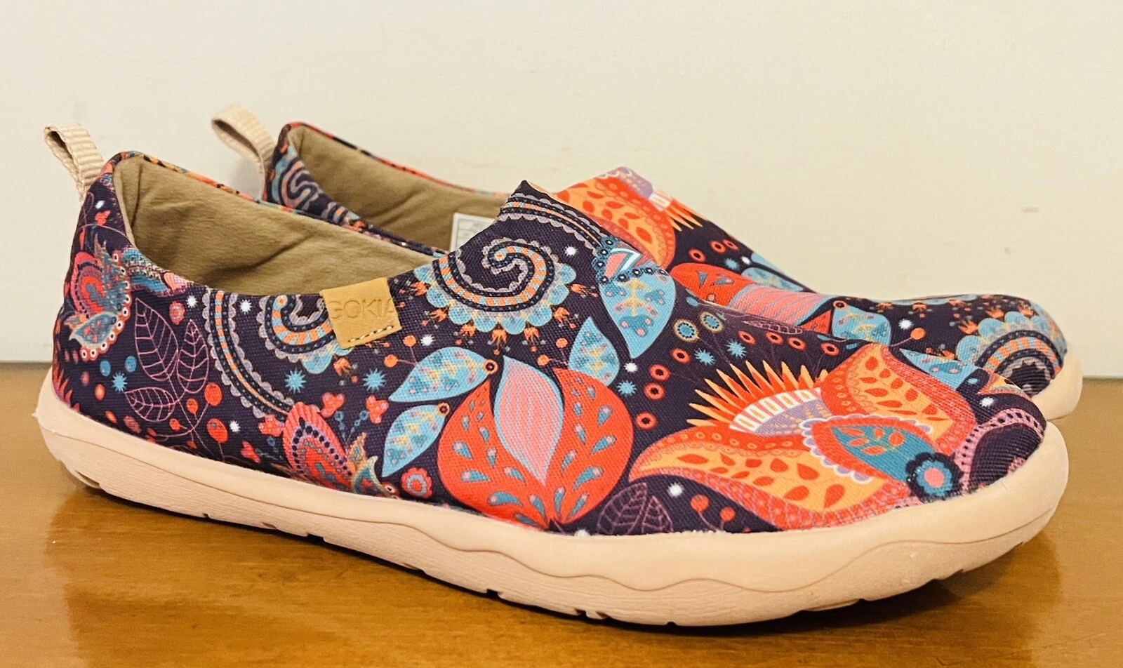 Goika Women’s Galsang Floral Walking Travel Shoes Lightweight Slip On Size 6
