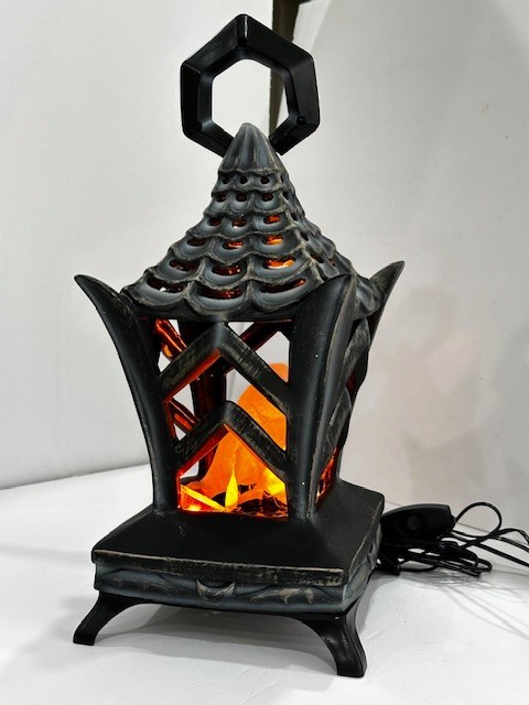 Picture 1 of 24
