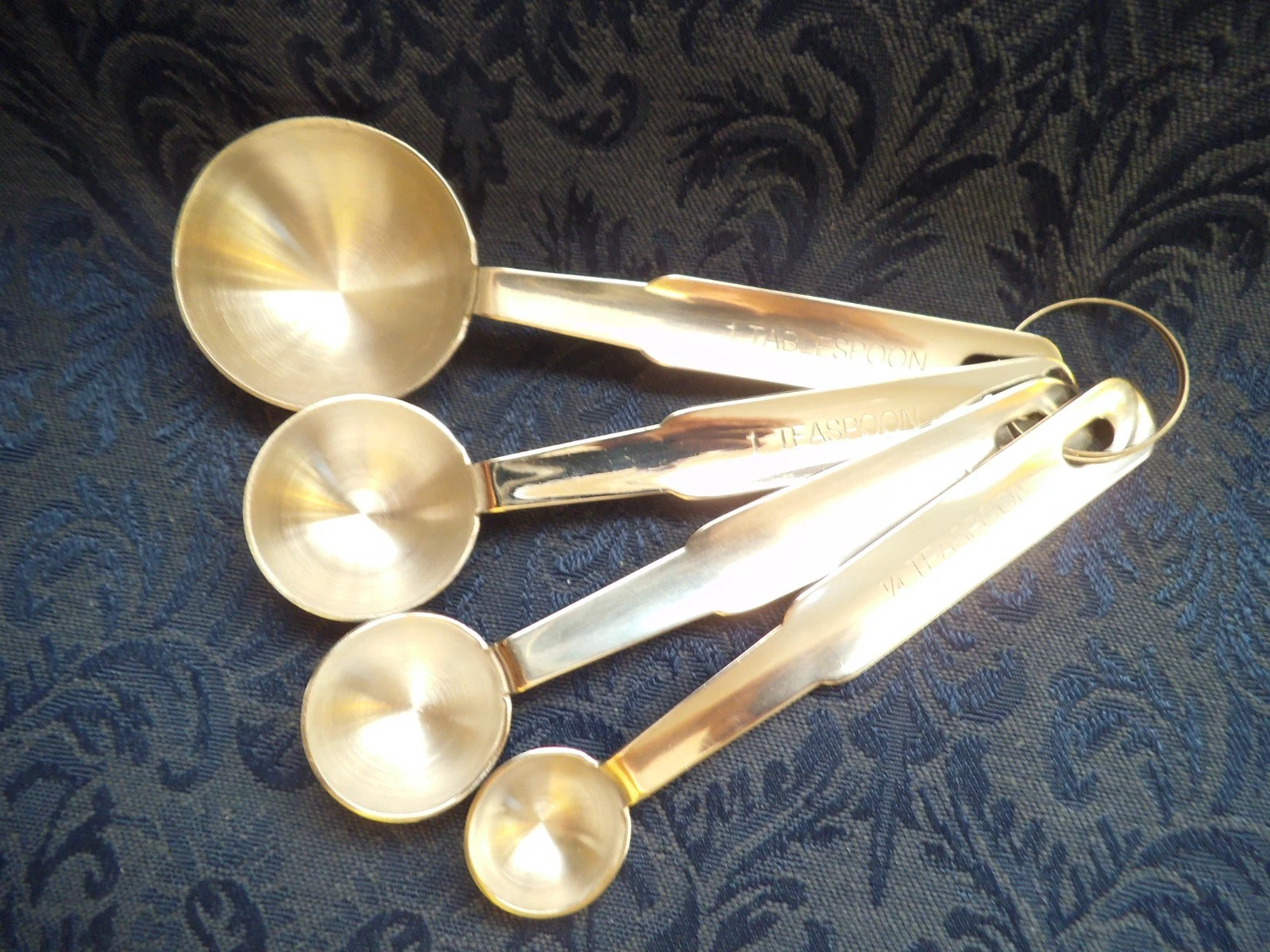 VTG STAINLESS STEEL NESTING MEASURINBG SPOON SET 1990s EUC