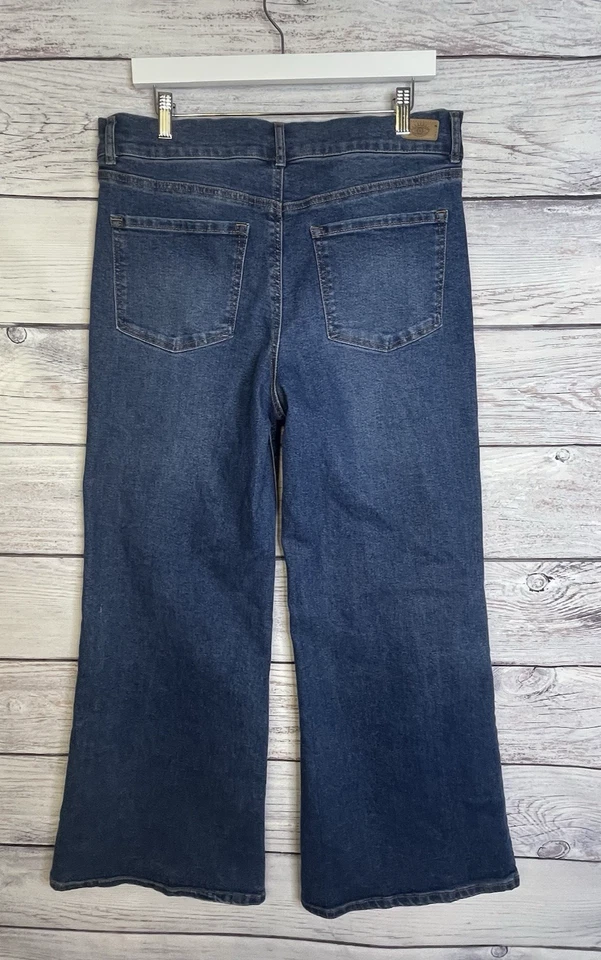 Sophia Vergara Women's Margot Wide Leg Jeans Size 14 Medium Wash - Image 3 of 4