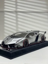 Lamborghini Veneno (Silver) [Henson & Heaven] 1/18 scale