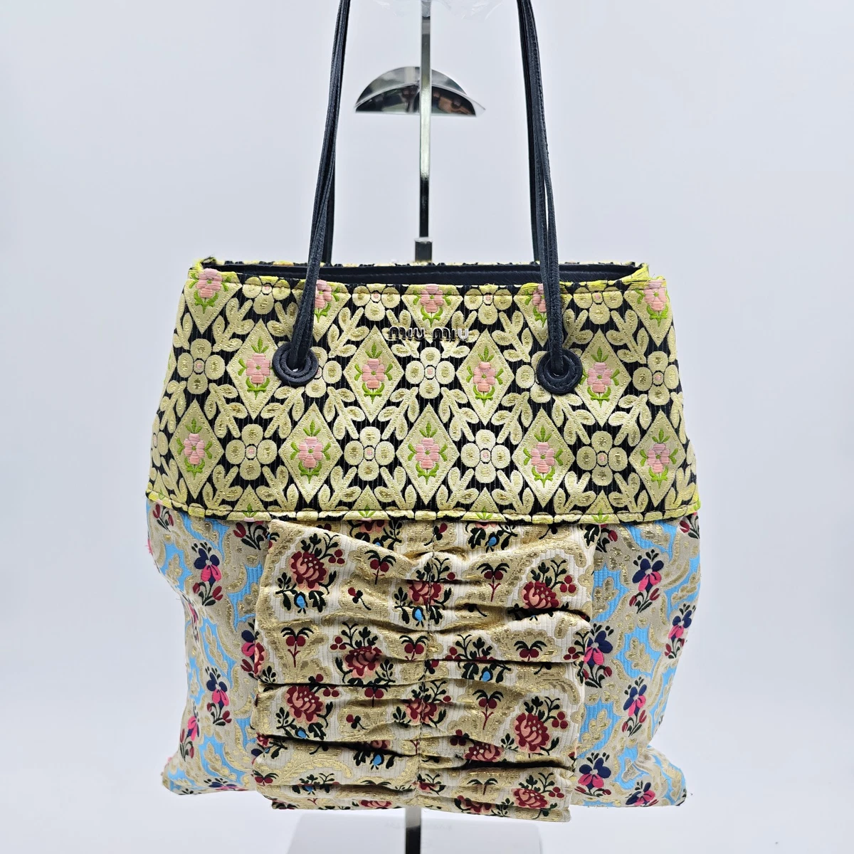 ほぼ未使用☆　miumiu archive bijou flower bag Miu Miu Tangerine Leather Flower Bag – Occhi Azzurri