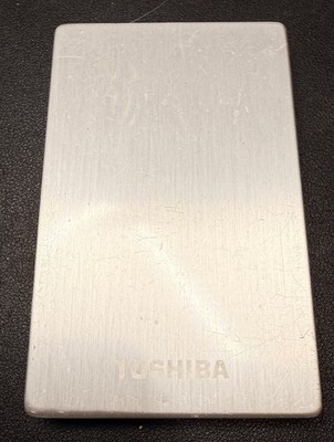 Toshiba STOR.E ALU 2S External 2.5'' USB 3.0 Hard Drive Enclosure Silver S/N YC6188