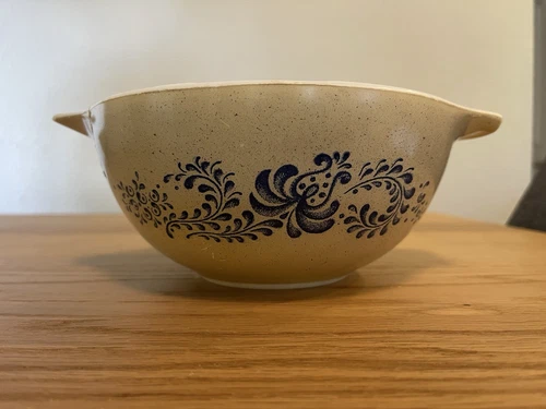 Vintage Pyrex Mixing Nesting Bowl 442 Homestead 9.5"x7.5" Cinderella 1.5 Qt Good