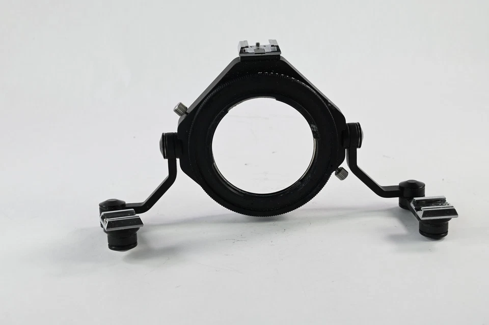 Hasselblad Dual Flash Bracket for Hasselblad V Mount Lens W/B50 Adapter #G559 - Image 4 of 4