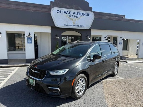 2022 Chrysler Pacifica Touring L Van 4D