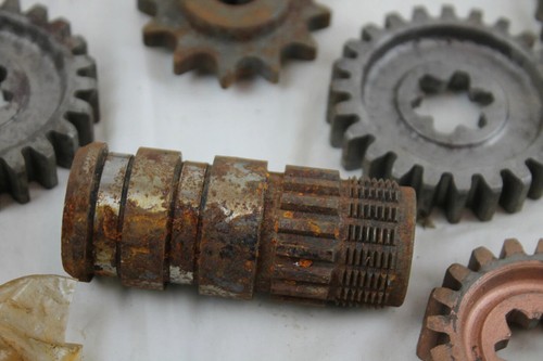 NOS ? ZUNDAPP TRANSSMISSION GEARS SHAFT (PARTS LOT) BELLA NORMA ?? - Picture 3 of 9