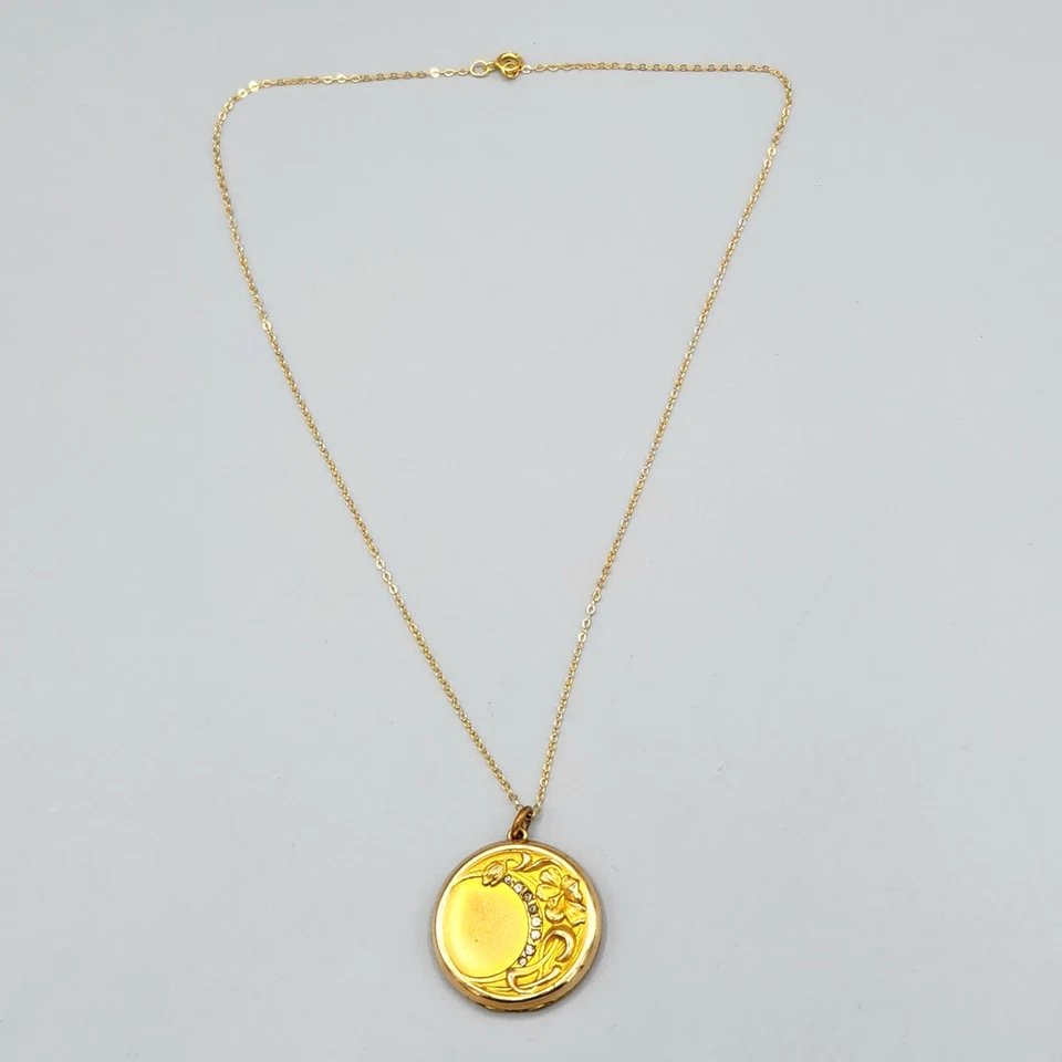 Collar Medallón Media Luna Repousse Flor Iris Pasta Relleno Oro Art Nouveau 18" Foto 4 de 4