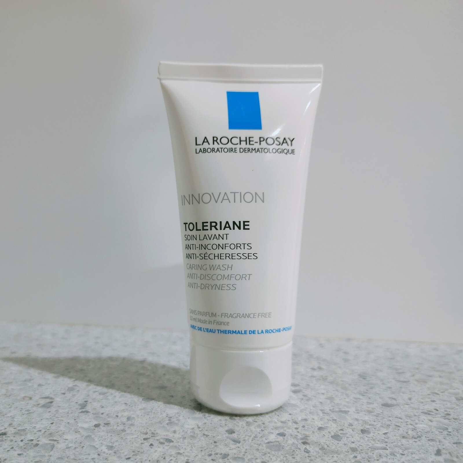 la roche posay caring wash