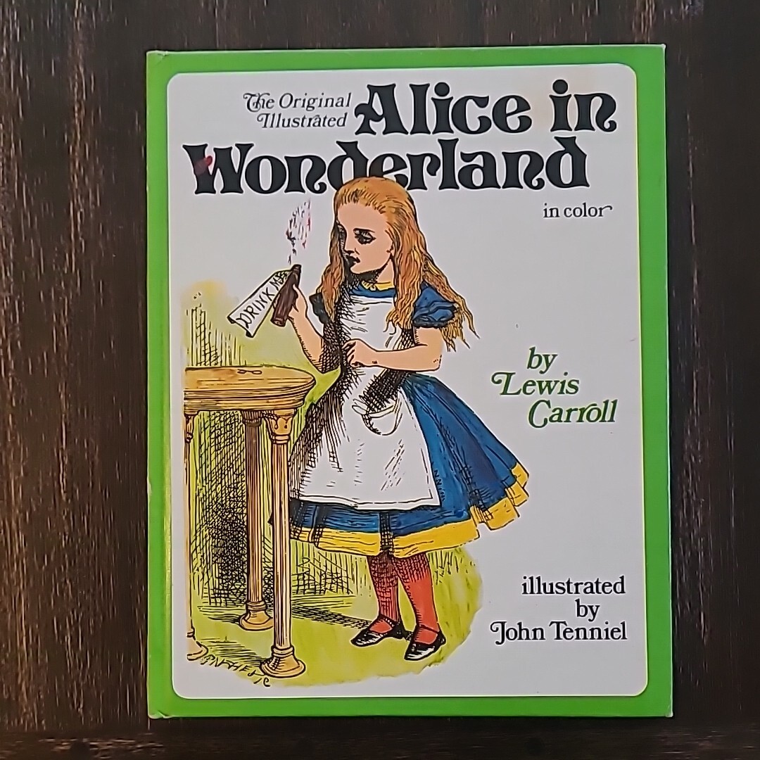 洋書 The ALICE IN WONDERLAND Picture Book 9780486416588_grande.jpg?v=