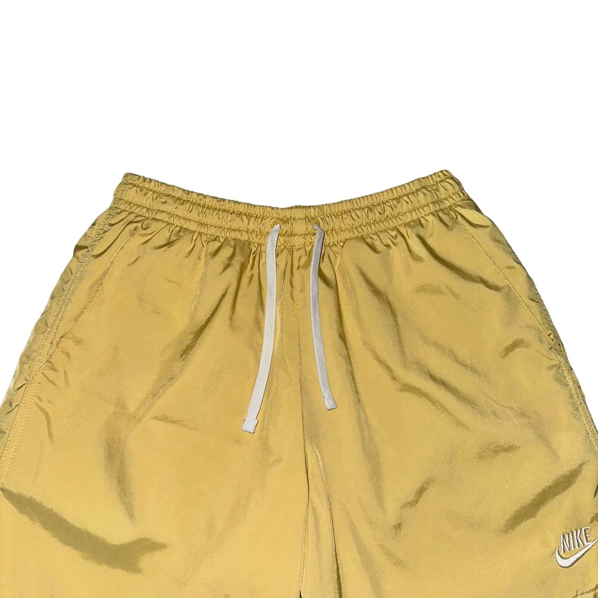 NIKE NYLON TRAIL SHORT GOLD SNAKESKIN NIKE NYLON TRAIL SHORT GOLD SNAKESKIN