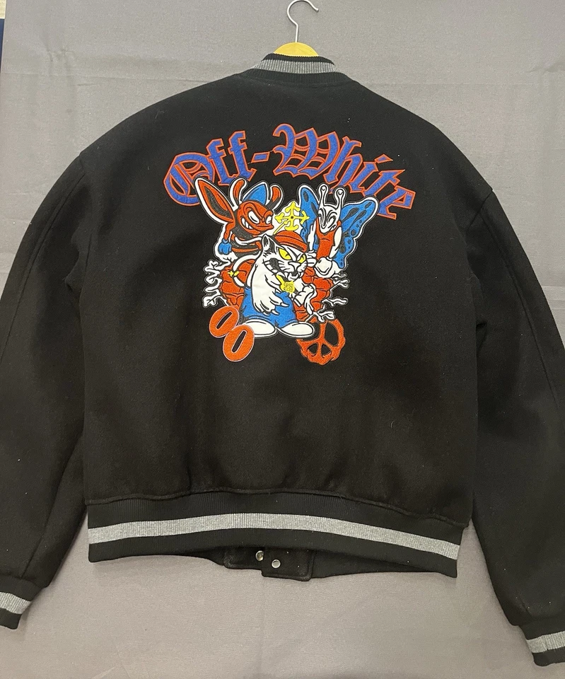 Varsity Jacket Off White - Imagen 4 de 4