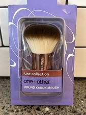 One Other Round Kabuki Brush Face Foundation and Powder Brush Luxe Collection