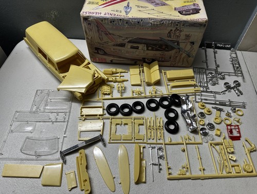 Heavenly Hearse 1/25 Scale Model Kit Jo-Han A Wild Surf Party Machine See Pics