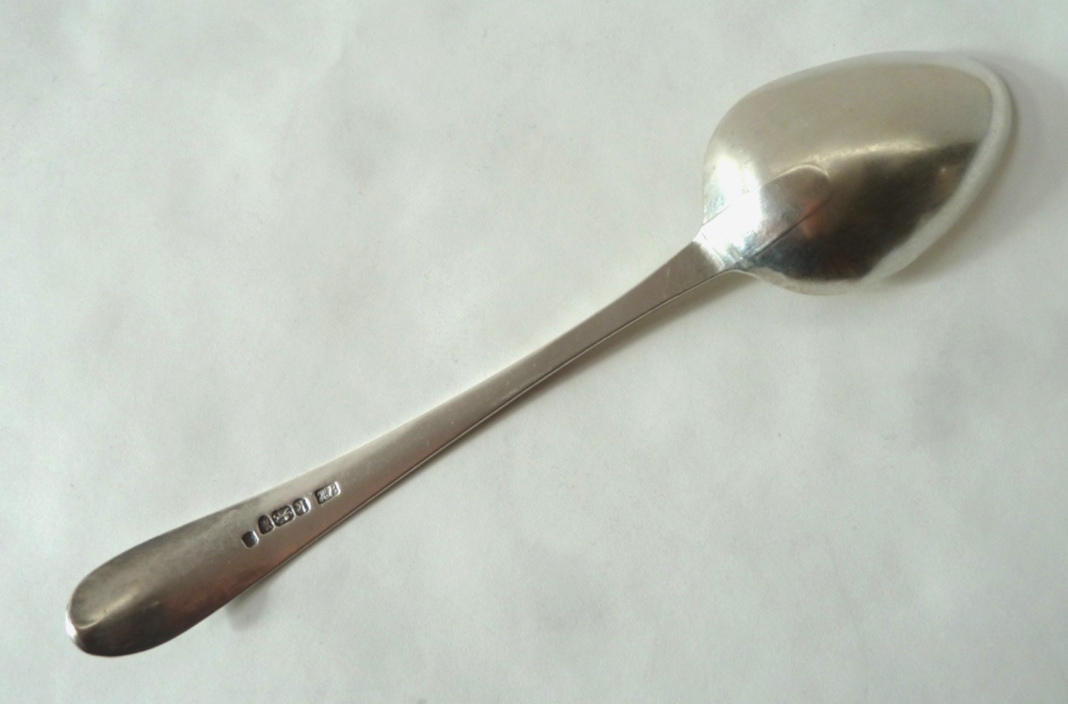 HESTER BATEMAN STERLING TABLESPOON,  ENGRAVED "GK" IN THE RESERVE, 1785 LONDON
