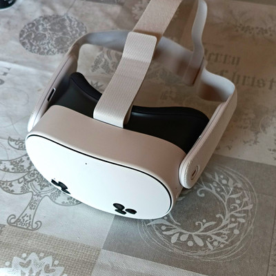 Meta Quest 3S VR-Brille