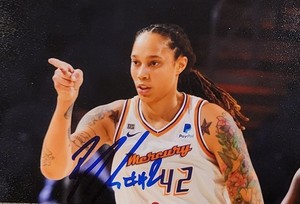 Brittney Griner Phoenix Mercury Signed 4x6 Photo 