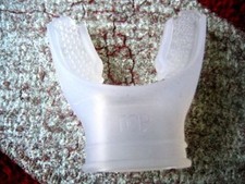  11 LONG-BITE CLEAR SILICONE REGULATOR MOUTHPIECE