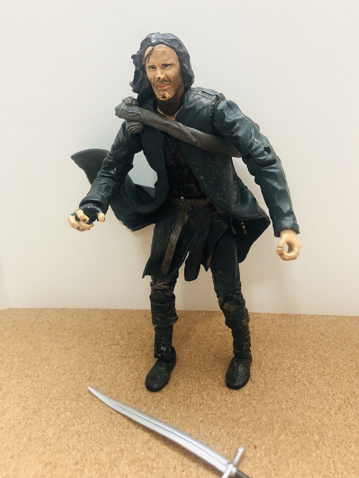 Lord of The Rings ARAGORN RANGER REAL ARROW LAUNCHING ACTION TOYBIZ STRIDER 2004