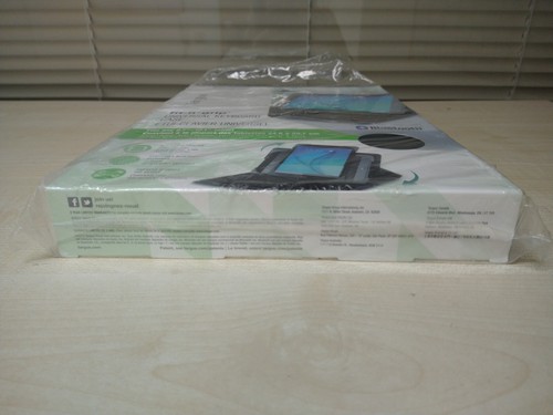 Targus fit-n-grip Universal Keyboard Case -Fits any 9.7"- 10.1" tablet - Opened. - Picture 3 of 15