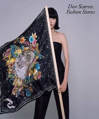 Foulards Dior. Histoires de mode., , Livre de poche