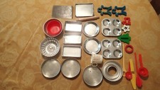 Child's Metal Baking Set Vintage