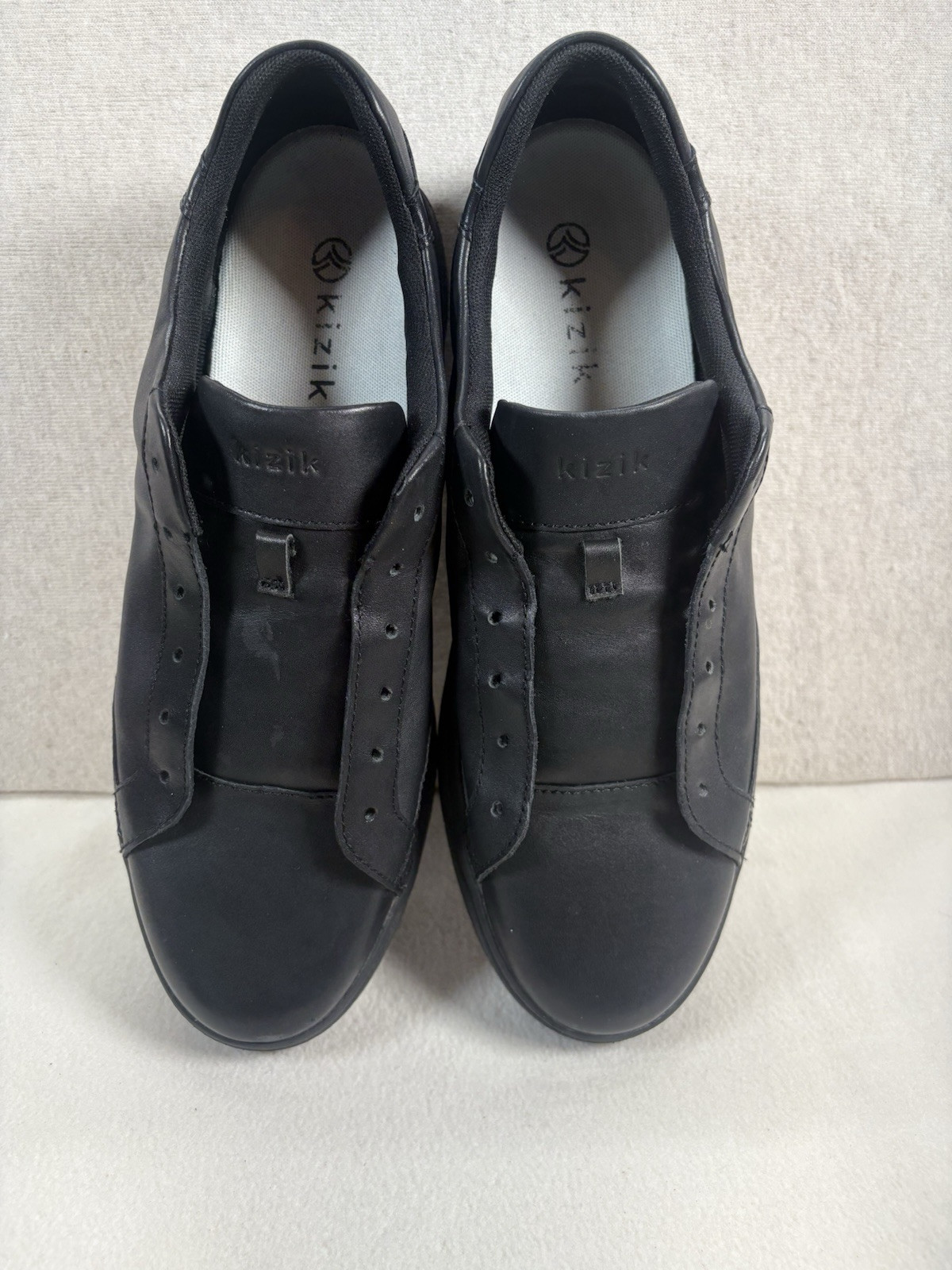 SAOLA Scarpe casual a mani libere Kizik Irvine in pelle nera. Uomo 12