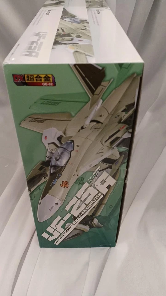 Avión general Bandai VF-25A Messiah Valkyrie Dx Chogokin 300572 Foto 2 de 4