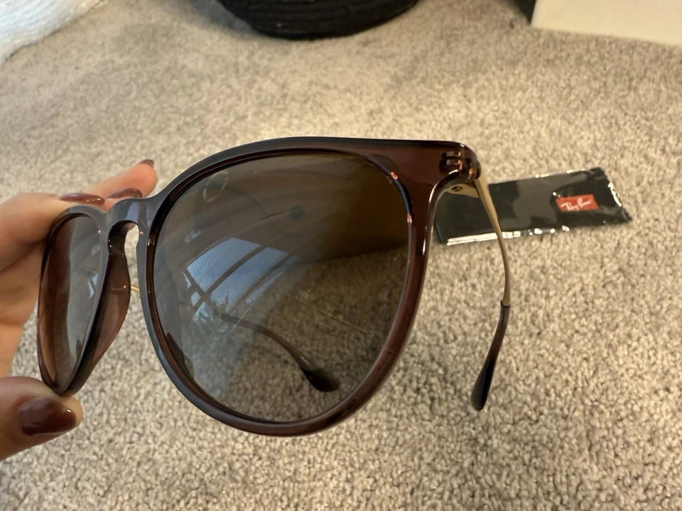 Gafas de sol Ray Ban Erika RB4171 transparentes marrón oscuro con marco dorado Foto 4 de 4