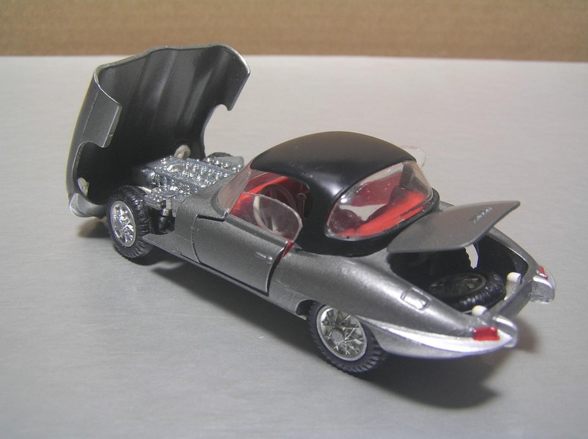 Tekno 927 Jaguar E Type gray metallic made in Denmark 1/43 scale